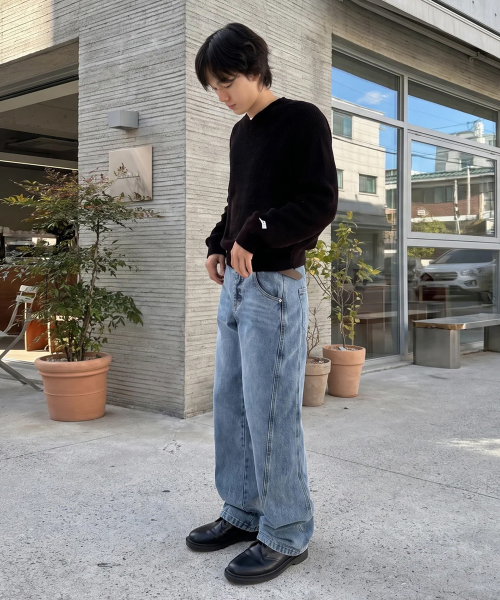 DECET(デケト)の「Curved Wide Jeans DCPT033Blue(デニムパンツ・レディース・その他・34/30/26/28/32)」の1枚目の写真