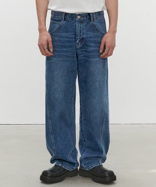 DECET(デケト)の「Curved Wide Jeans DCPT033Blue(デニムパンツ・レディース・その他・34/30/26/28/32)」の5枚目の写真