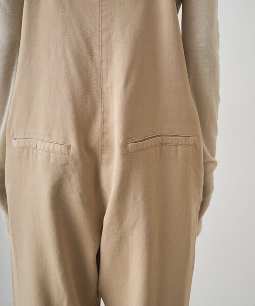 LOUNGEDRESS（ラウンジドレス）の「フルイドオールインワン（サロペット/オーバーオール・レディース・ベージュ/オフホワイト・MEDIUM/SMALL）」の9枚目の写真