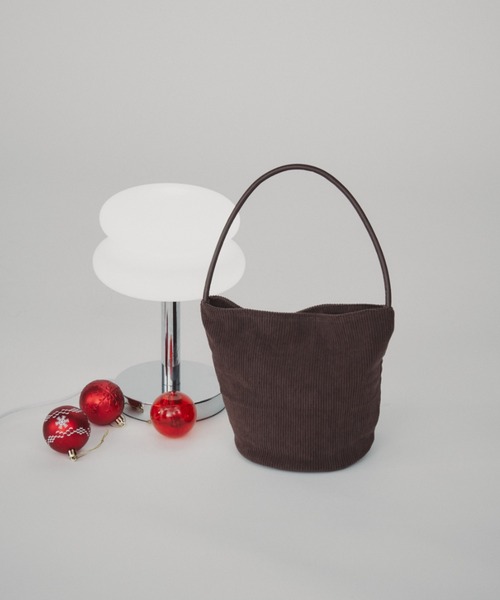 duei（デュイ）の「コーデュロイミニバケツバッグ（ショルダーバッグ・レディース・ブルー/アイボリー/ブラウン/ブラック・FREE）」の2枚目の写真