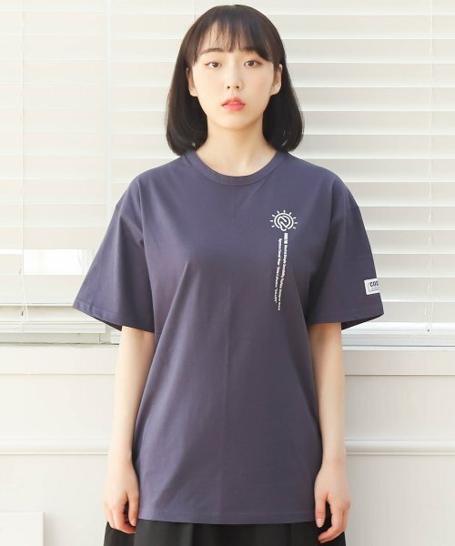 CODE I'M(コードアイエム)の「30番手シングルシンボルレタリングプリントオーバーサイズ半袖Tシャツネイビー(Tシャツ/カットソー・レディース・その他・MEDIUM)」の1枚目の写真
