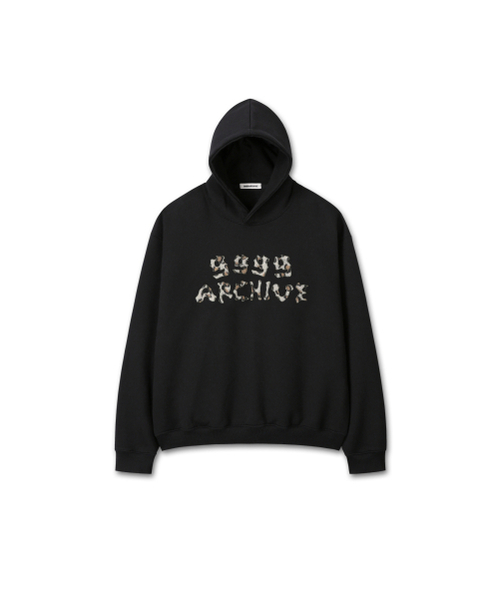 9999ARCHIVE(9999アーカイブ)の「Grunge Bone Logo Hoodie(パーカー・レディース・ブラック・1/2/3)」の2枚目の写真