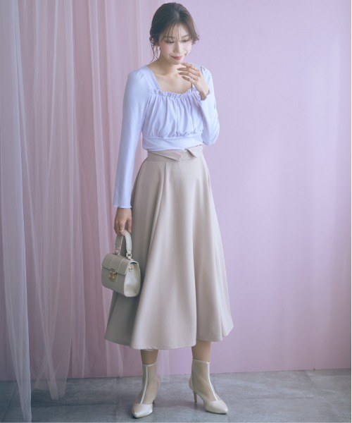 marun（マルン）の「＜大きいサイズ＞ギャザーデザインカットソートップス marun（Tシャツ/カットソー・レディース・ラベンダー/ブラック・5L/4L/3L/LL/L）」の5枚目の写真