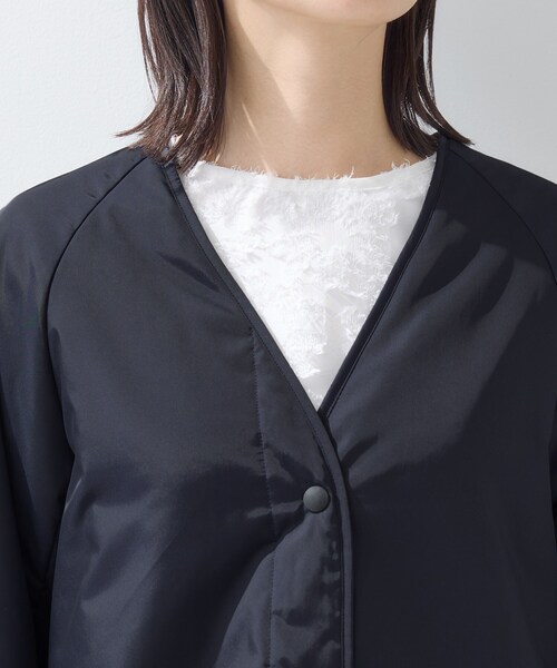 INDIVI（インディヴィ）の「【撥水／UVケア／2WAY】超軽量ライナー付ライトトレンチコート（トレンチコート・レディース・ネイビー/ナチュラル・40/05/13/38/15 /36/19）」の14枚目の写真