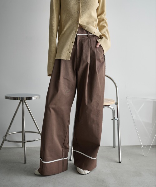 THE YOn（ザヨン）の「サイドラインロールアップタックパンツ（チノパンツ・レディース・ネイビー/ベージュ/ブラウン・S/M）」の14枚目の写真