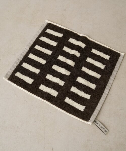 BIRTHDAY BAR（バースデイバー）の「【GRANN グラン】HAND TOWEL　ハンドタオル（ハンカチ/ハンドタオル・レディース・ブラック/ブルー系その他/グリーン系その他2・0）」の6枚目の写真