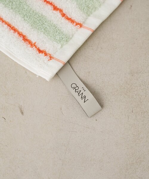 BIRTHDAY BAR（バースデイバー）の「【GRANN グラン】HAND TOWEL　ハンドタオル（ハンカチ/ハンドタオル・レディース・ブラック/ブルー系その他/グリーン系その他2・0）」の11枚目の写真