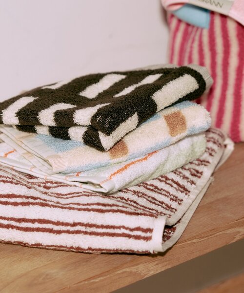 BIRTHDAY BAR（バースデイバー）の「【GRANN グラン】HAND TOWEL　ハンドタオル（ハンカチ/ハンドタオル・レディース・ブラック/ブルー系その他/グリーン系その他2・0）」の14枚目の写真