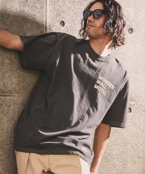 WONDER WALL MOTEL(ワンダーウォールモーテル)の「mt10152-VINTAGE WASH S-SL T(LOGO) Tシャツ(26SSCT006)(Tシャツ/カットソー・メンズ・ネイビー/グレー/ブラック/ホワイト・XL/L/M)」の3枚目の写真