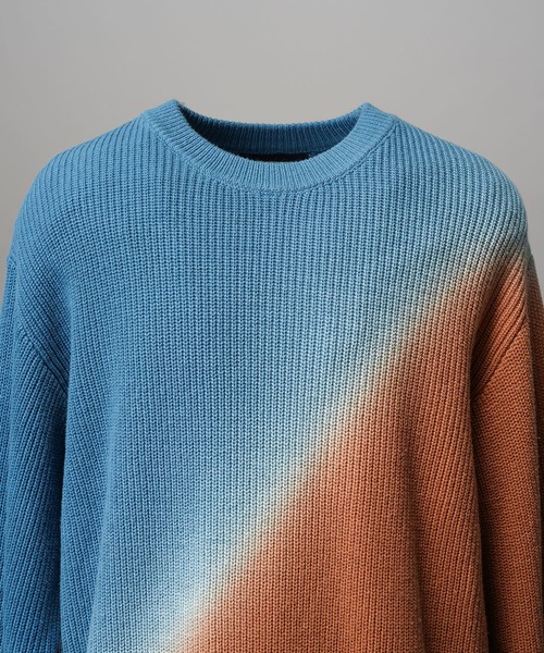 MAISON SPECIAL(メゾンスペシャル)の「《UNISEX》Cotton Bulky Acrylic Blend Prime-Over Gradation Dyeing Knit/コットンバルキーアクリルブレンドグラデーションダイニット【MAISON SPECIAL/メゾンスペシャル】(ニット/セーター・メンズ・ブラック/ブルー・0/1/2)」の21枚目の写真