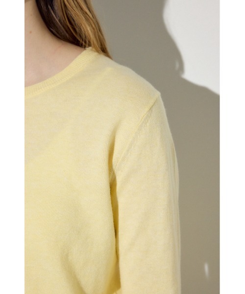 AZUL by moussy(アズールバイマウジー)の「カシミヤミックスクルーネックニット(ニット/セーター・レディース・ライトブルー/ブラック/オフホワイト/杢グレー/ライトイエロー・MEDIUM/SMALL)」の12枚目の写真