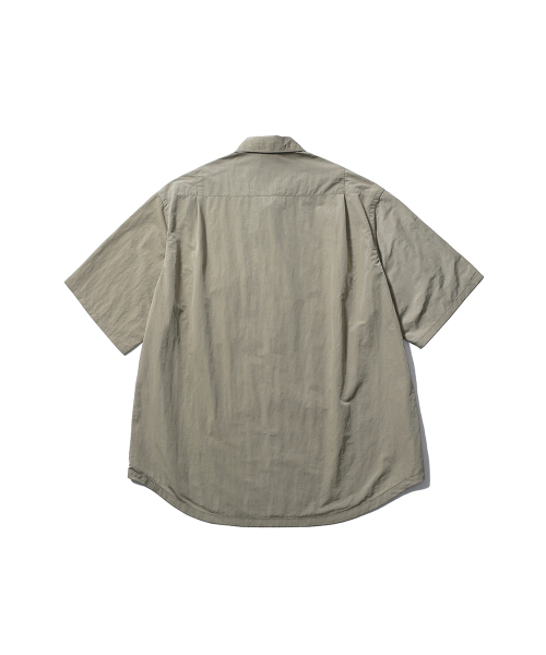 MOIF（モイフ）の「[SS25] WEEKEND HALF SHIRT / SAND（シャツ/ブラウス・メンズ・その他・S/M/L）」の2枚目の写真
