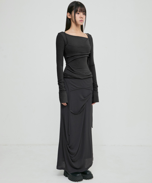 FLAREUP(フレアアップ)の「Asymmetrical Draped Long Skirt (FL-263_Black)(スカート・レディース・ブラック・OS)」の5枚目の写真