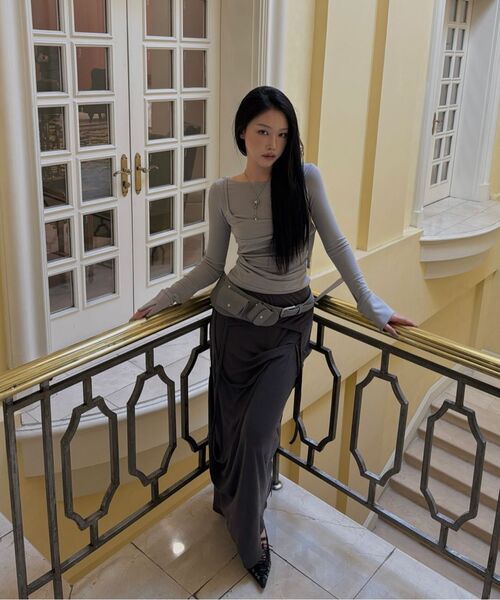 FLAREUP(フレアアップ)の「Asymmetrical Draped Long Skirt (FL-263_Black)(スカート・レディース・ブラック・OS)」の16枚目の写真