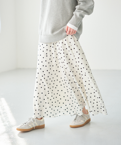 Spick & Span（スピックアンドスパン）の「ドットサテンフレアスカート（スカート・レディース・マルチ/その他2・36/38）」の9枚目の写真
