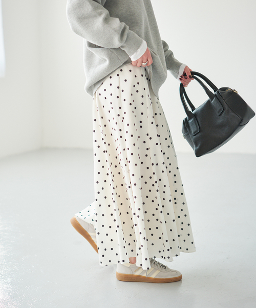 Spick & Span（スピックアンドスパン）の「ドットサテンフレアスカート（スカート・レディース・マルチ/その他2・36/38）」の11枚目の写真