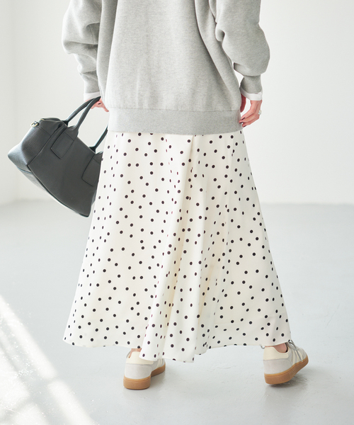 Spick & Span（スピックアンドスパン）の「ドットサテンフレアスカート（スカート・レディース・マルチ/その他2・36/38）」の12枚目の写真