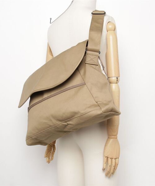 UNIVERSAL PRODUCTS.】ユニバーサルプロダクツ ORIGINAL CHINO