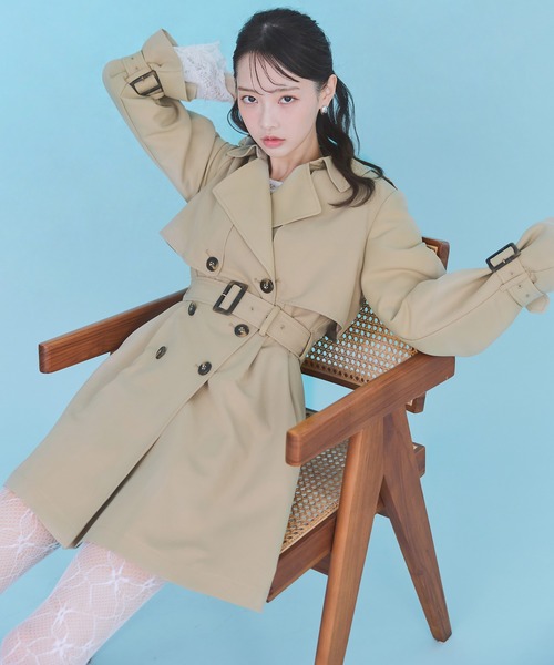 REDYAZEL（レディアゼル）の「ウエストベルトショートトレンチコート（トレンチコート・レディース・ブラック/カーキ/ベージュ・FREE）」の4枚目の写真