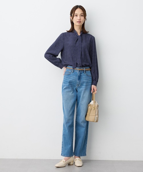 A/C DESIGN BY ALPHA CUBIC(エーシーデザインバイアルファキュービック)の「ドットボウタイブラス【ファーストライン】(シャツ/ブラウス・レディース・ネイビー/オフホワイト・9号/11号/13号)」の7枚目の写真