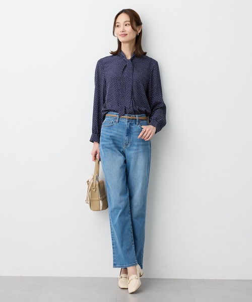A/C DESIGN BY ALPHA CUBIC(エーシーデザインバイアルファキュービック)の「ドットボウタイブラス【ファーストライン】(シャツ/ブラウス・レディース・ネイビー/オフホワイト・9号/11号/13号)」の8枚目の写真