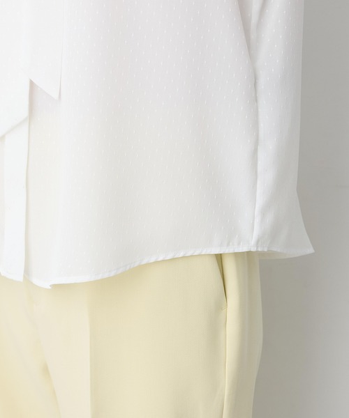 A/C DESIGN BY ALPHA CUBIC(エーシーデザインバイアルファキュービック)の「ドットボウタイブラス【ファーストライン】(シャツ/ブラウス・レディース・ネイビー/オフホワイト・9号/11号/13号)」の13枚目の写真