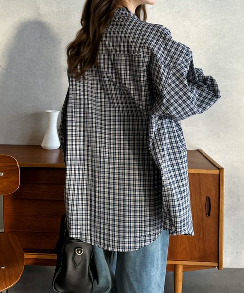 Eclat one（エクラワン）の「【Eclat one】ルーズフィット ドロップショルダー チェック シャツ（シャツ/ブラウス・レディース・ネイビー/パープル/ブルー・FREE）」の4枚目の写真