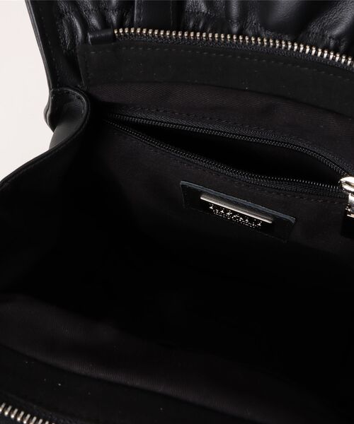 inter-chaussures（インターショシュール）の「【RIPANI】ソフトギャザー巾着2WAYバッグ(Q66405)（ハンドバッグ・レディース・ブラック・ALL）」の4枚目の写真