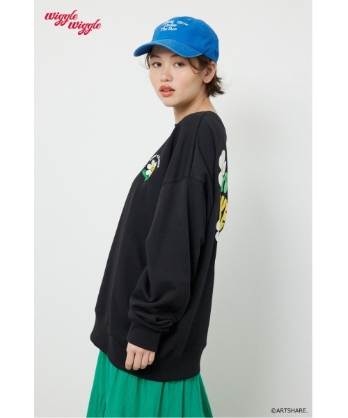 RODEO CROWNS WIDE BOWL(ロデオクラウンズワイドボウル)の「(wiggle wiggle)モチーフスウェットトップス(スウェット・レディース・ブラック/ブルー/オフホワイト/イエロー・FREE)」の6枚目の写真