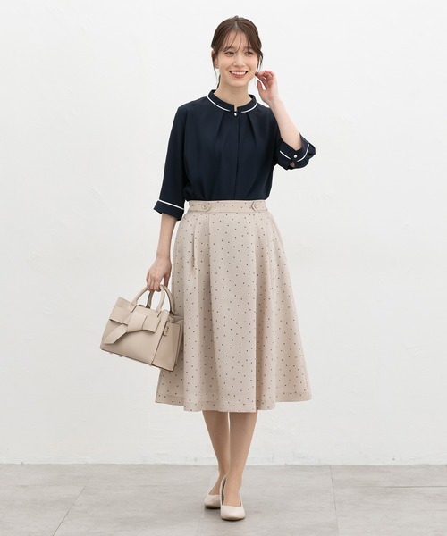 Honeys（ハニーズ）の「６分袖配色ブラウス（シャツ/ブラウス・レディース・ブラック系その他/グレイッシュブルー/ネイビー/イエロー系その他/アイボリー・S/M/LL/L/3L）」の9枚目の写真