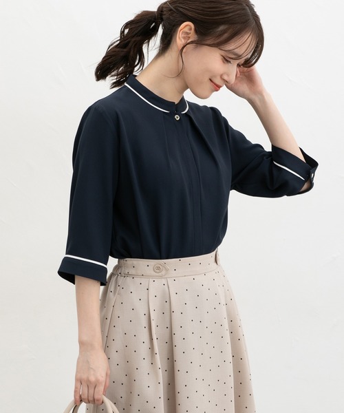 Honeys（ハニーズ）の「６分袖配色ブラウス（シャツ/ブラウス・レディース・ブラック系その他/グレイッシュブルー/ネイビー/イエロー系その他/アイボリー・S/M/LL/L/3L）」の12枚目の写真