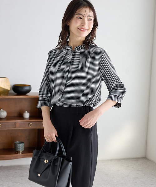 Honeys（ハニーズ）の「６分袖配色ブラウス（シャツ/ブラウス・レディース・ブラック系その他/グレイッシュブルー/ネイビー/イエロー系その他/アイボリー・S/M/LL/L/3L）」の20枚目の写真