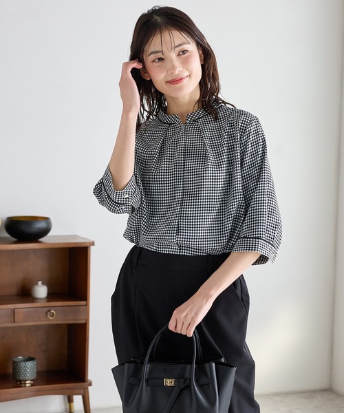Honeys（ハニーズ）の「６分袖配色ブラウス（シャツ/ブラウス・レディース・ブラック系その他/グレイッシュブルー/ネイビー/イエロー系その他/アイボリー・S/M/LL/L/3L）」の21枚目の写真