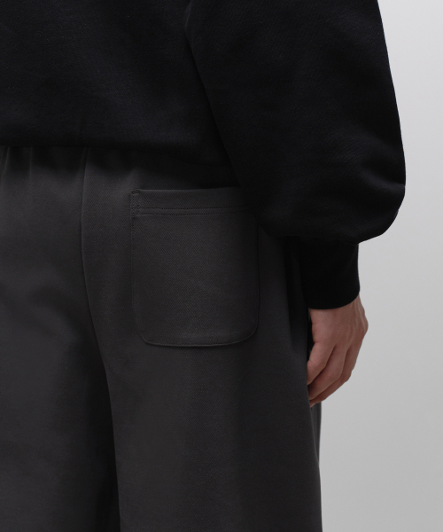 MUSINSA STANDARD（ムシンサスタンダード）の「ダブルニットワンタックワイドラウンジスウェットパンツ[ダークグレー]（スウェットパンツ・メンズ・その他・SMALL/MEDIUM/LARGE/X-LARGE/2XL）」の6枚目の写真