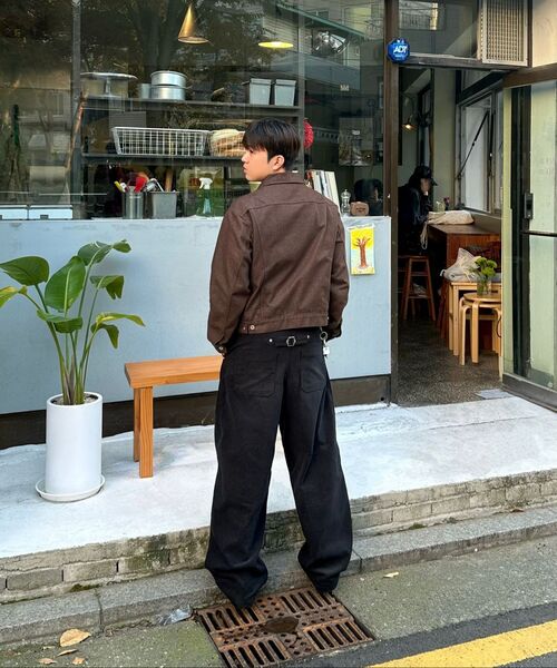 BASEMOMENT（ベースモーメント）の「シンチバックカーブドコーデュロイパンツダークブラウン（その他パンツ・メンズ・その他・MEDIUM/LARGE/X-LARGE）」の4枚目の写真