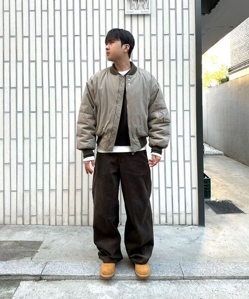BASEMOMENT（ベースモーメント）の「シンチバックカーブドコーデュロイパンツダークブラウン（その他パンツ・メンズ・その他・MEDIUM/LARGE/X-LARGE）」の3枚目の写真