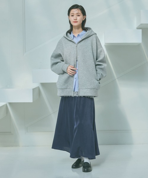 LAKOLE（ラコレ）の「フィブリルフレアスカート / 654268（スカート・レディース・グレー/オフホワイト/ネイビー・LARGE/MEDIUM）」の5枚目の写真