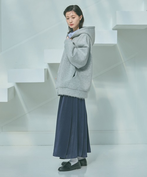 LAKOLE（ラコレ）の「フィブリルフレアスカート / 654268（スカート・レディース・グレー/オフホワイト/ネイビー・LARGE/MEDIUM）」の7枚目の写真