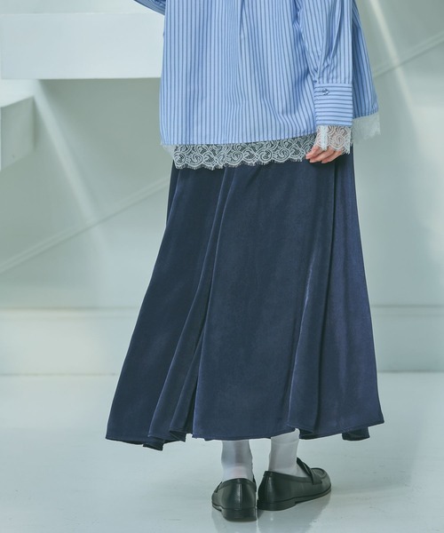 LAKOLE（ラコレ）の「フィブリルフレアスカート / 654268（スカート・レディース・グレー/オフホワイト/ネイビー・LARGE/MEDIUM）」の10枚目の写真