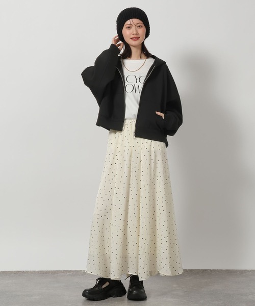 LAKOLE（ラコレ）の「フィブリルフレアスカート / 654268（スカート・レディース・グレー/オフホワイト/ネイビー・LARGE/MEDIUM）」の11枚目の写真