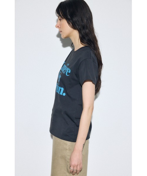 AZUL by moussy(アズールバイマウジー)の「メッセージロゴ半袖Tシャツ(Tシャツ/カットソー・レディース・オフホワイト/ライトイエロー/ライトブラック/ピンク・SMALL/MEDIUM)」の18枚目の写真