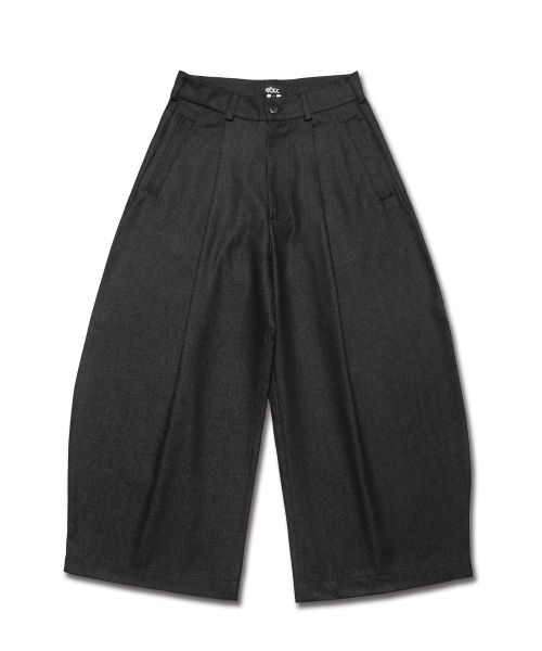 ROCKPSYCHO(ロックサイコ)の「ワイドカーブデニムパンツ(その他パンツ・メンズ・ブラック・MEDIUM/LARGE)」の1枚目の写真