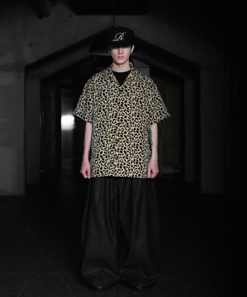 ROCKPSYCHO(ロックサイコ)の「ワイドカーブデニムパンツ(その他パンツ・メンズ・ブラック・MEDIUM/LARGE)」の2枚目の写真