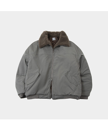 SOMEPLACE MAN（サムプレイス・マン）の「カラーパートリミングフリースムートンオーバーサイズ航空ブルゾンジャケット_2COLOR（MA-1）」