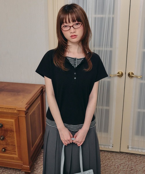Unblend(アンブレンド)の「【Unblend】フェイクレイヤード アソート ヘンリーネック ラグラン半袖Tシャツ(Tシャツ/カットソー・レディース・オフホワイト/ブラック/ブラウン/チャコール/ネイビー・FREE)」の12枚目の写真