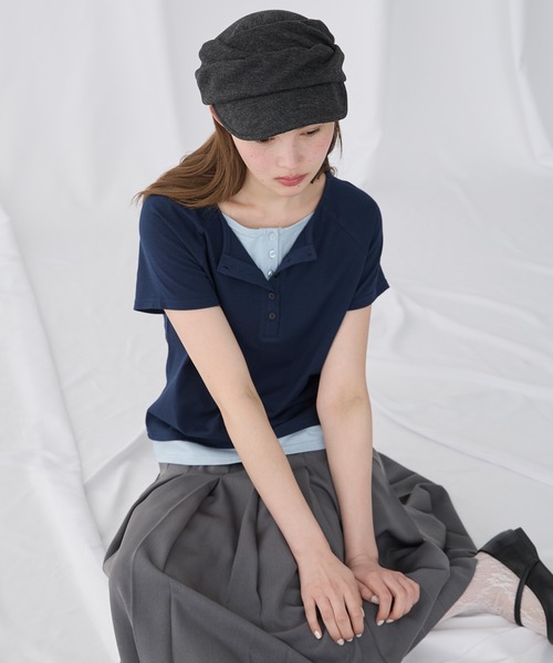 Unblend(アンブレンド)の「【Unblend】フェイクレイヤード アソート ヘンリーネック ラグラン半袖Tシャツ(Tシャツ/カットソー・レディース・オフホワイト/ブラック/ブラウン/チャコール/ネイビー・FREE)」の16枚目の写真