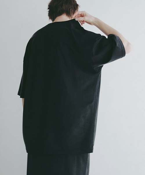 ETRE TOKYO（エトレトウキョウ）の「【先行予約限定 10%OFF】キュプラジャージオーバーサイズTee（Tシャツ/カットソー・レディース・ブラック/ホワイト/ブラウン・FREE）」の8枚目の写真