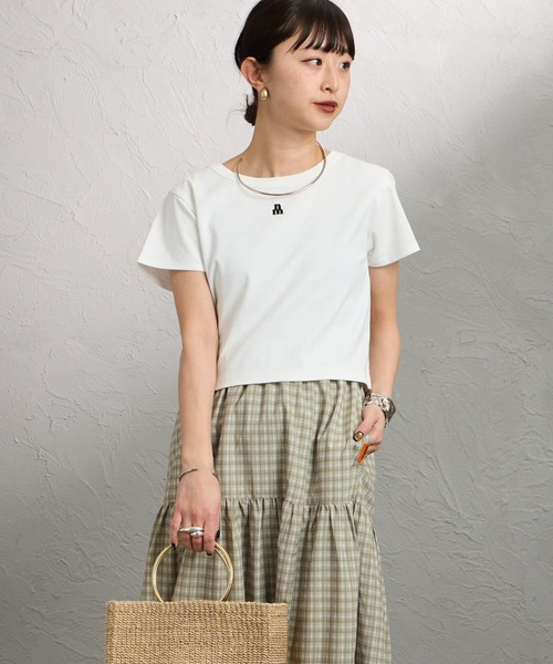 JEANS FACTORY （ジーンズファクトリー）の「[nenom/ネノム] ワンポイントロゴ刺繍 ミニTシャツ（Tシャツ/カットソー・レディース・ブラック/チャコールグレー/オフホワイト/ピンク・F）」の10枚目の写真