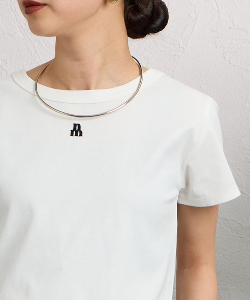JEANS FACTORY （ジーンズファクトリー）の「[nenom/ネノム] ワンポイントロゴ刺繍 ミニTシャツ（Tシャツ/カットソー・レディース・ブラック/チャコールグレー/オフホワイト/ピンク・F）」の16枚目の写真
