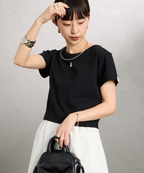JEANS FACTORY （ジーンズファクトリー）の「[nenom/ネノム] ワンポイントロゴ刺繍 ミニTシャツ（Tシャツ/カットソー・レディース・ブラック/チャコールグレー/オフホワイト/ピンク・F）」の18枚目の写真